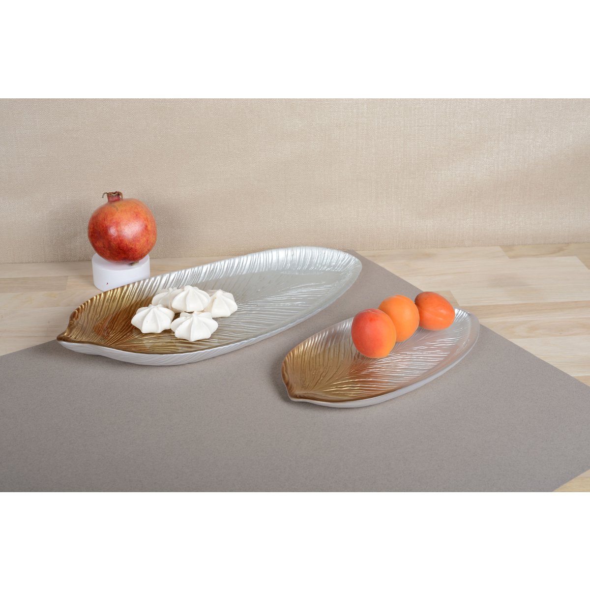 Gouden blad 30x14x2 cm glas
