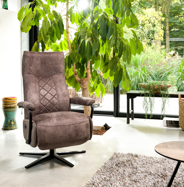 Hoe kies je de juiste fauteuil? (Stijl, comfort & afmetingen uitgelegd)