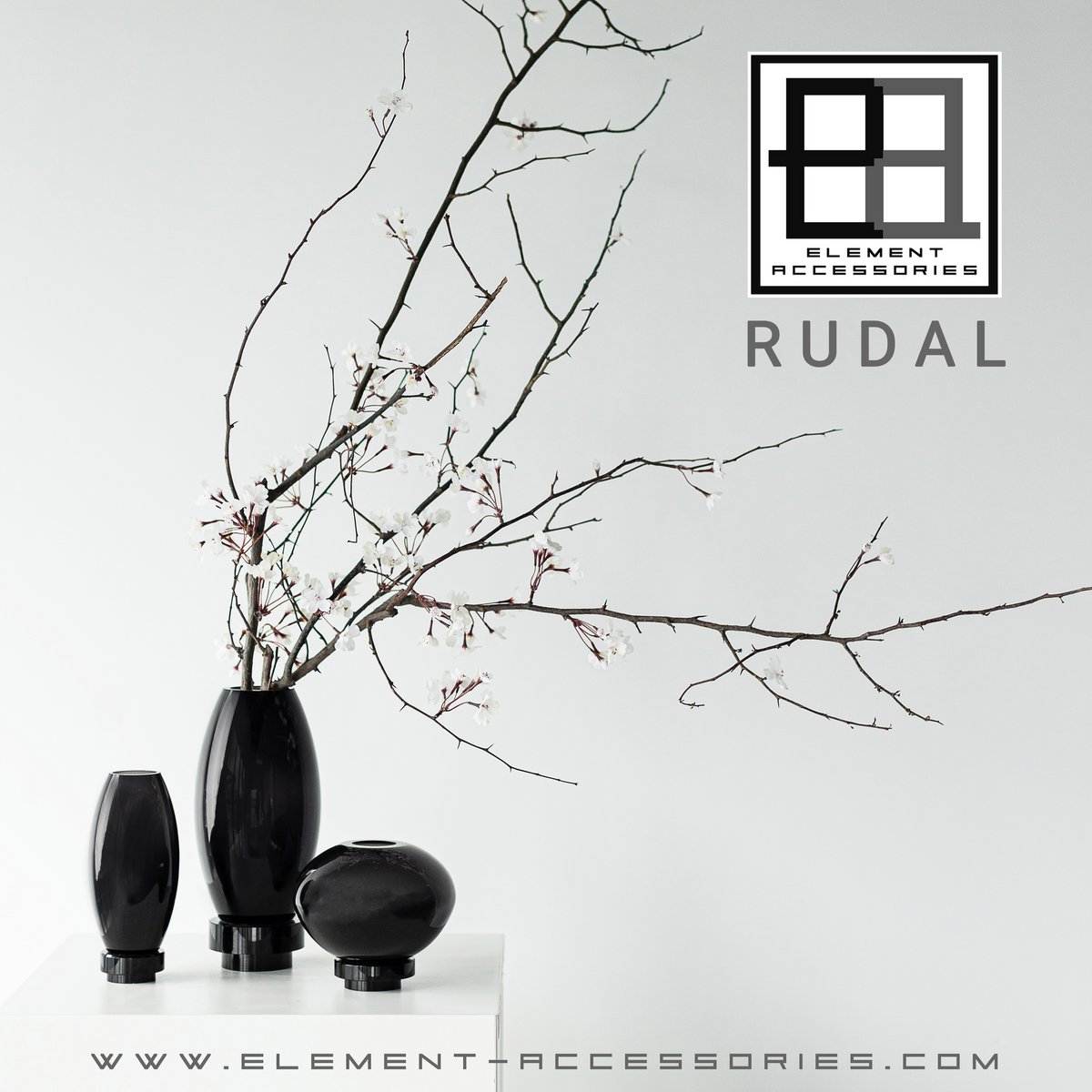 Innovative Vase RUD22ZW with Top Design and Glass Back