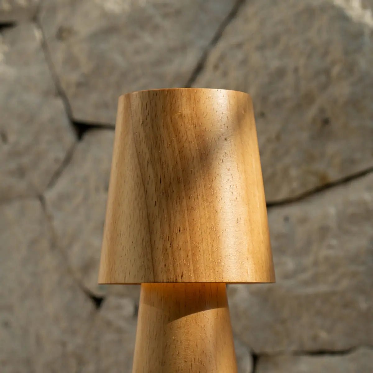 Tafellamp draadloos dimbaar USB-C rubberwood acryl 26cm