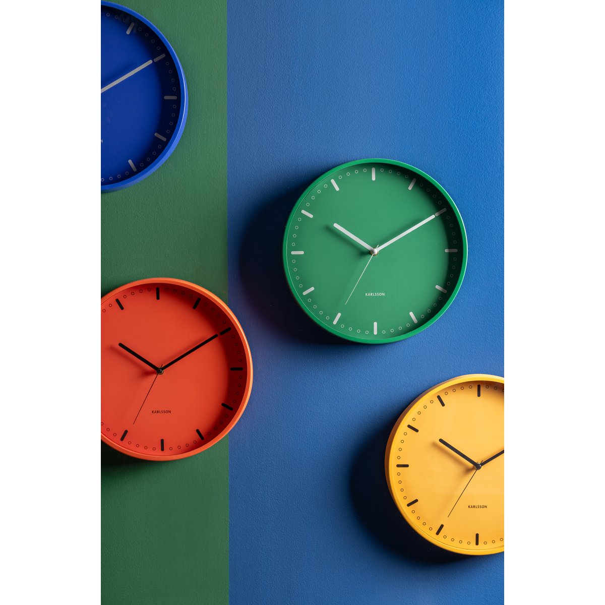 Wandklok Karlsson 30 cm groen aluminium