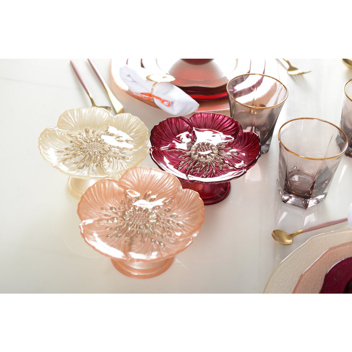 Zalmcake dienblad 16x16x2 cm roze glas
