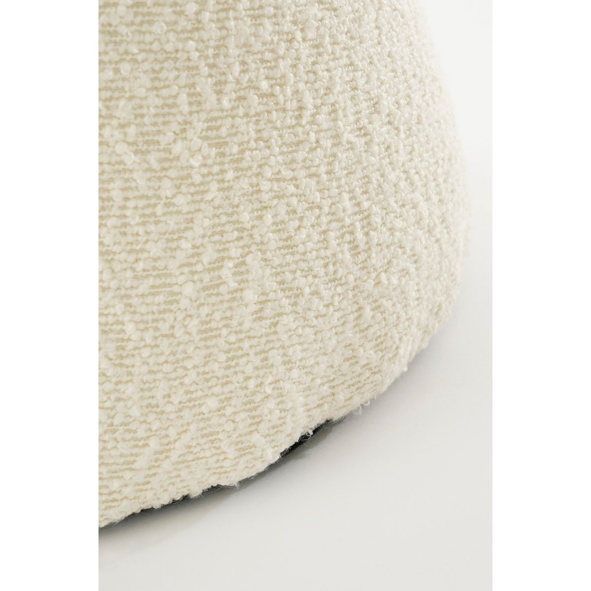 Poef H46 x Ø49 cm off white teddy stof
