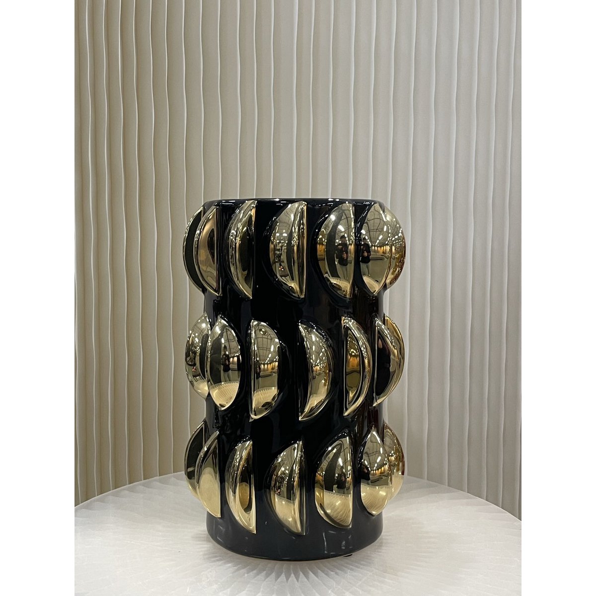 Vaas 18x27.5 cm keramiek zwart goud