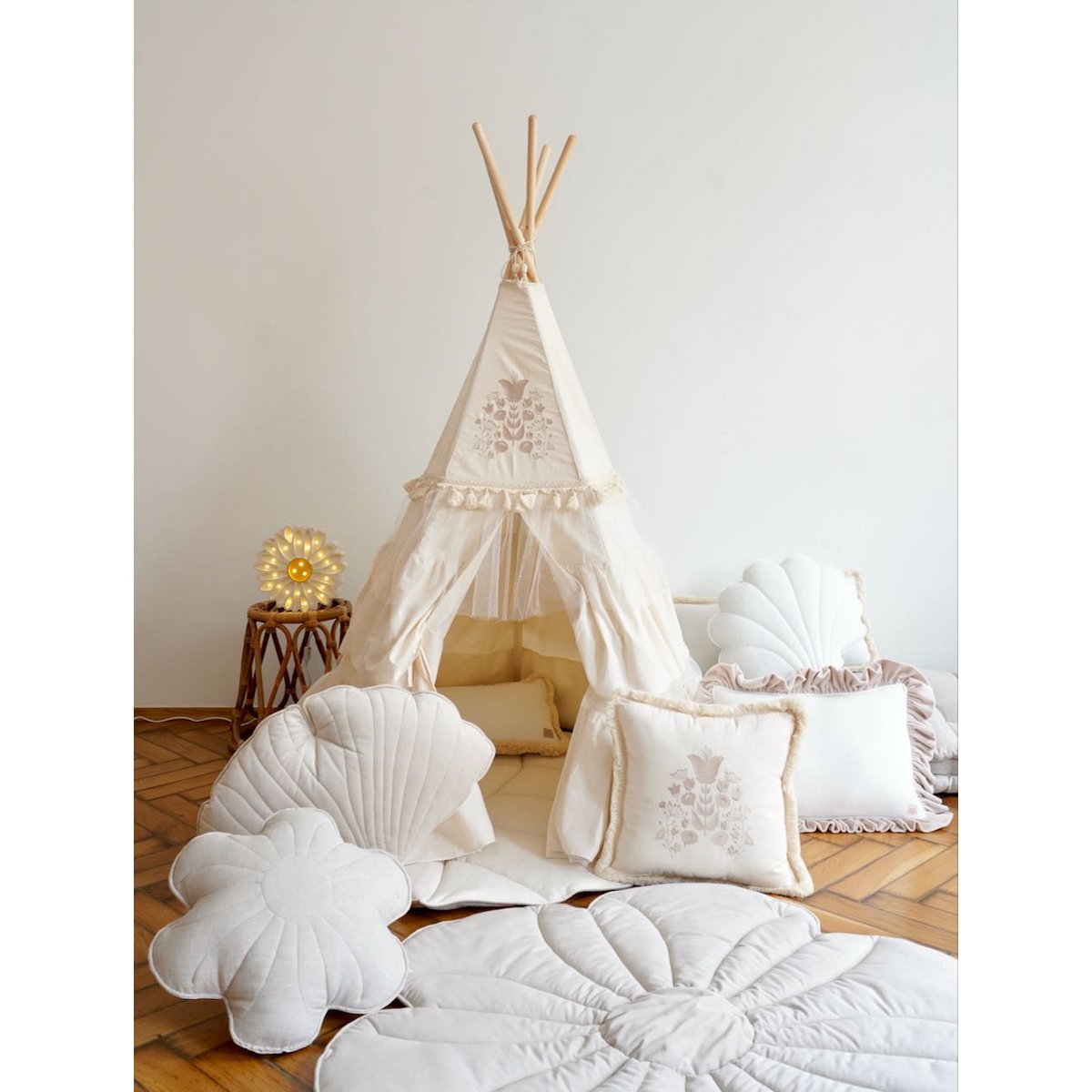 Tipi Tent Boho Met Ruches En Borduursels Voor Kinderen