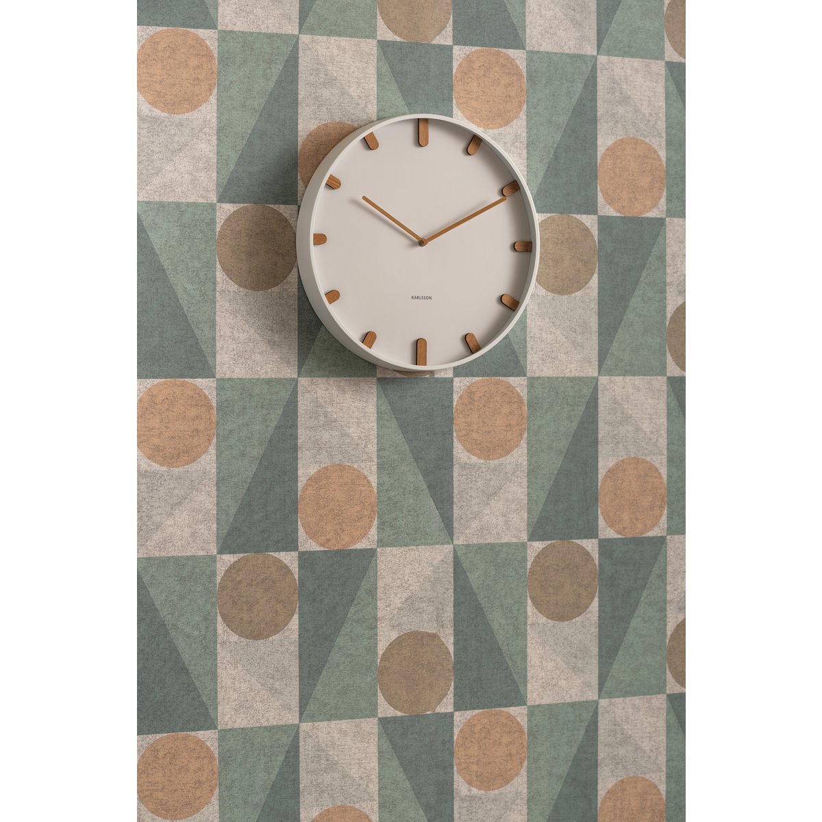 Wandklok Karlsson Grace metaal houtaccenten