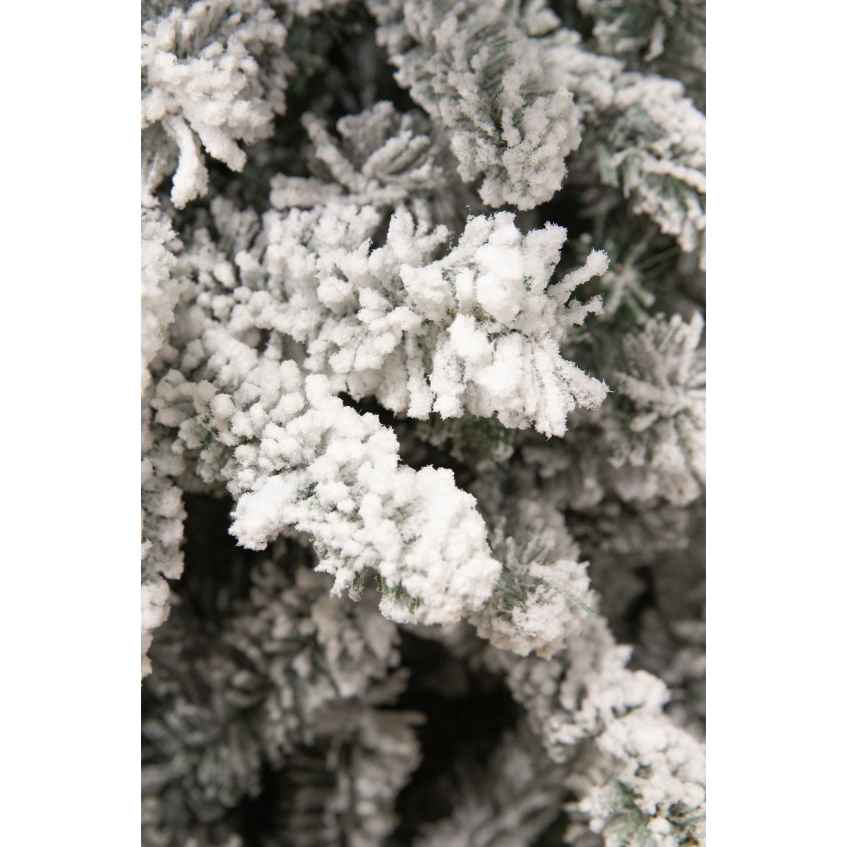 Kunstkerstboom Snowdon H185 x Ø117 cm groen frosted