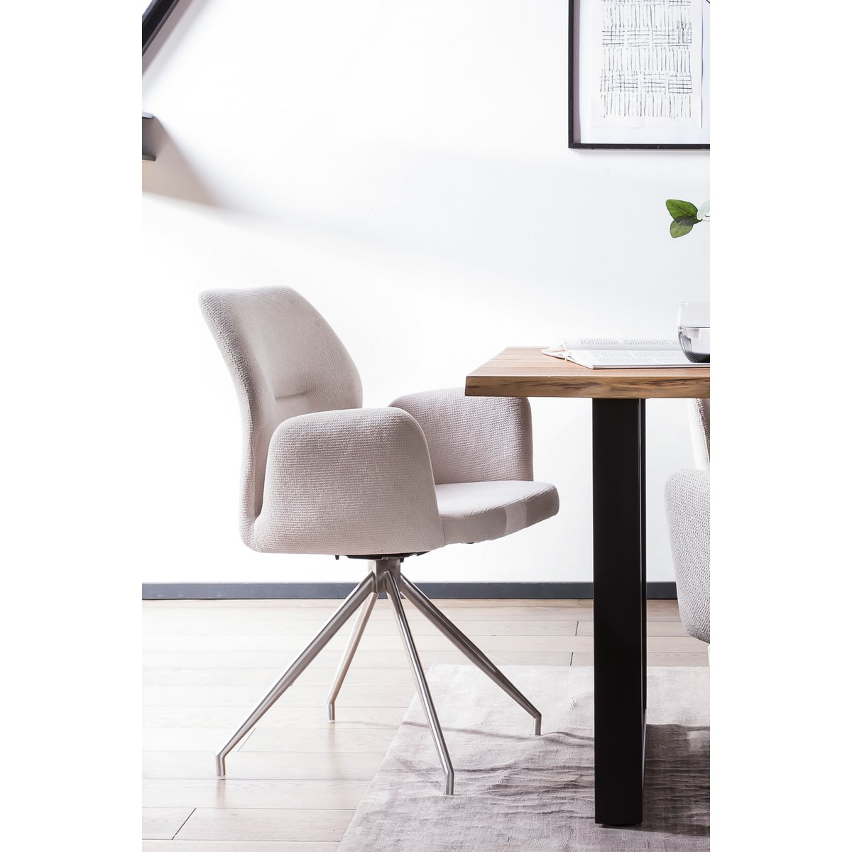Eettafel 180x90 cm acaciahout met 4 draaistoelen
