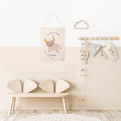Wanddecoratie sterrenbeeld stier 40x50 cm katoen