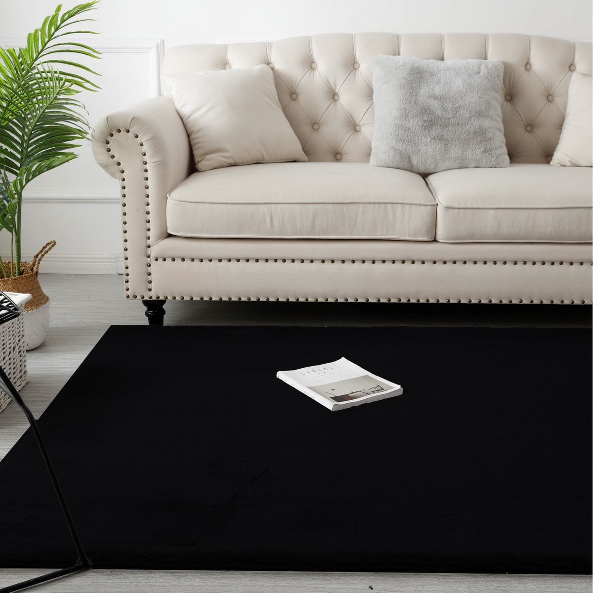 Vloerkleed zwart 80x150 cm hoogpolig faux fur