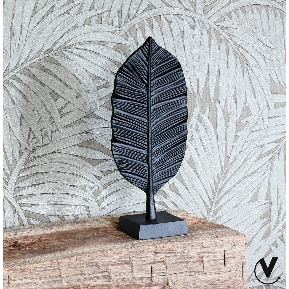 Ornament metaal zwart 14x10x30 cm