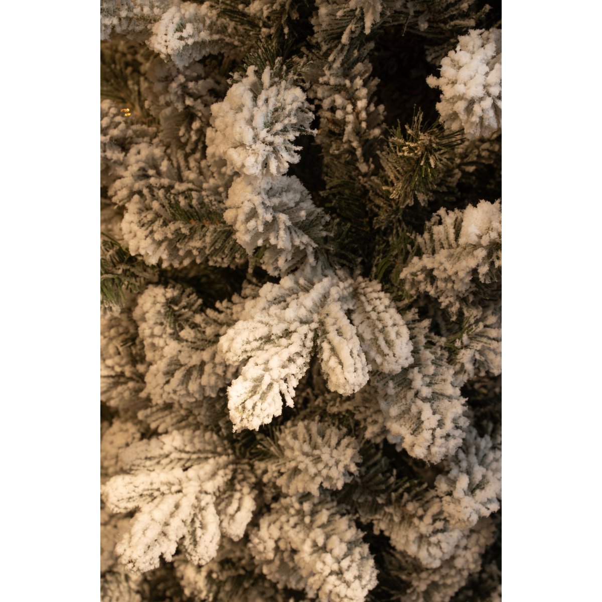 Harma Smalle Kunstkerstboom Groen Frosted H185 Ø63 Cm