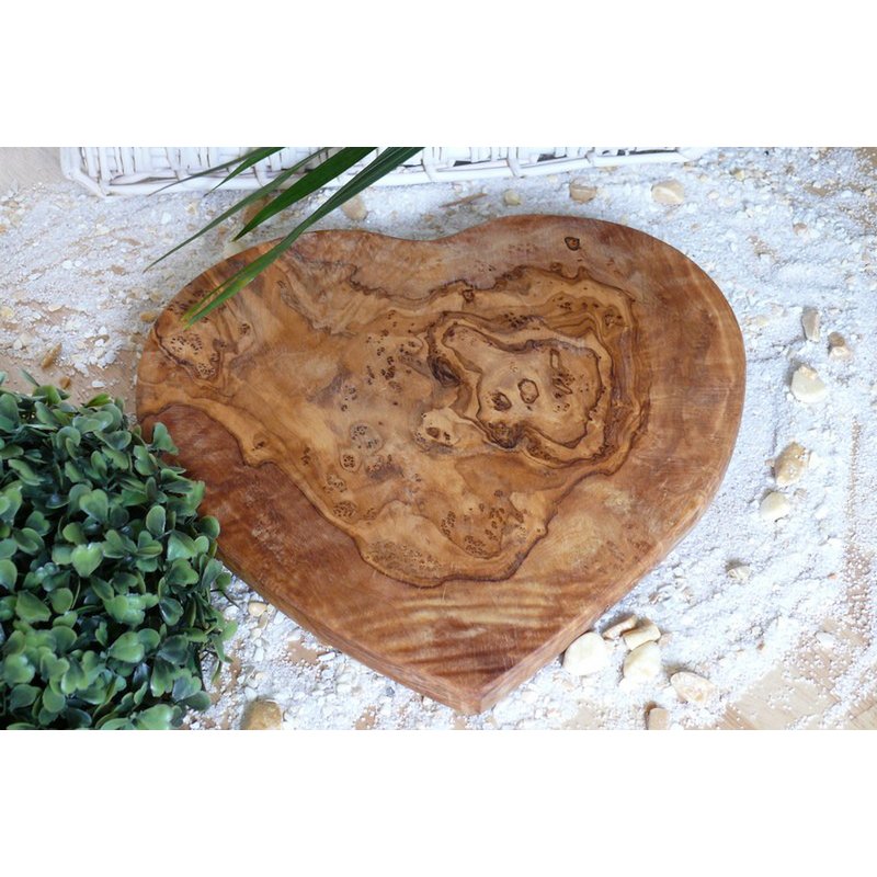 Ontbijtbord hartvormig 25 cm hout