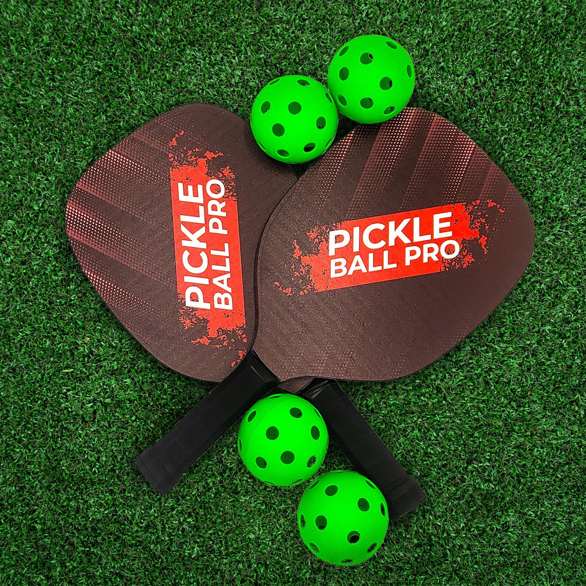 Pickleballset 2 rackets 4 ballen