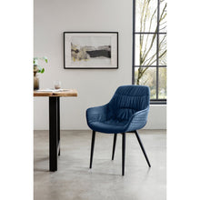 Armchair with honeycomb stitching in velvet blue