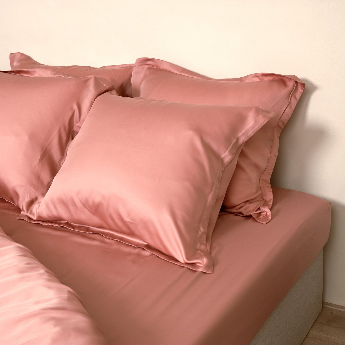 Hoeslaken TENCEL satijn terra roze