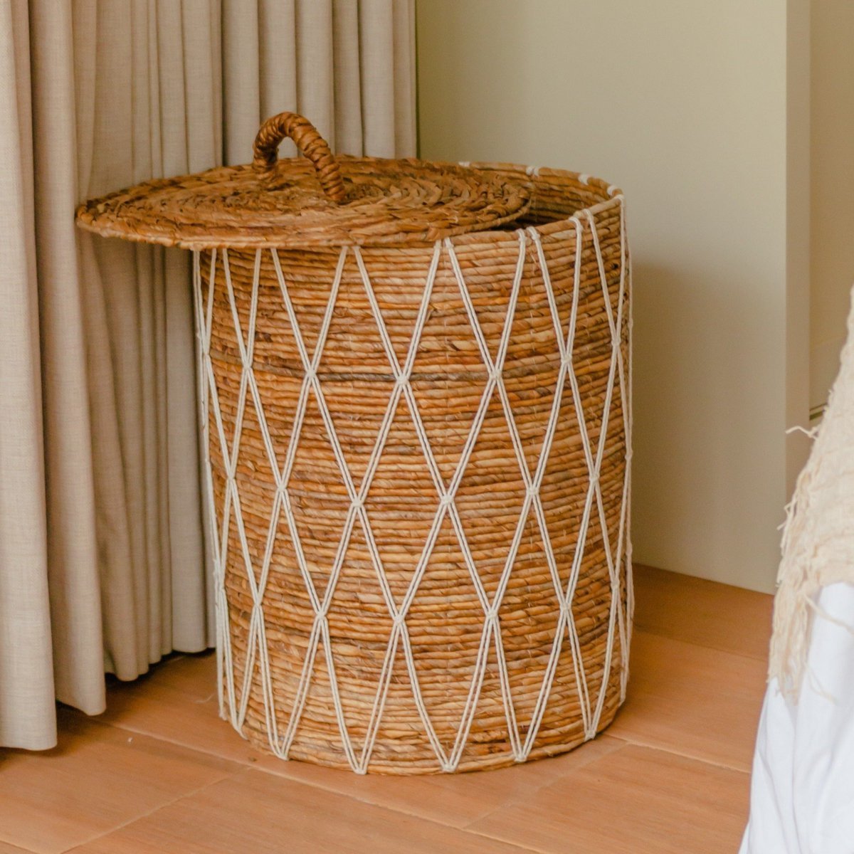 Laundry Basket With Lid KISA Made of Environmentally Friendly Banana Fibre