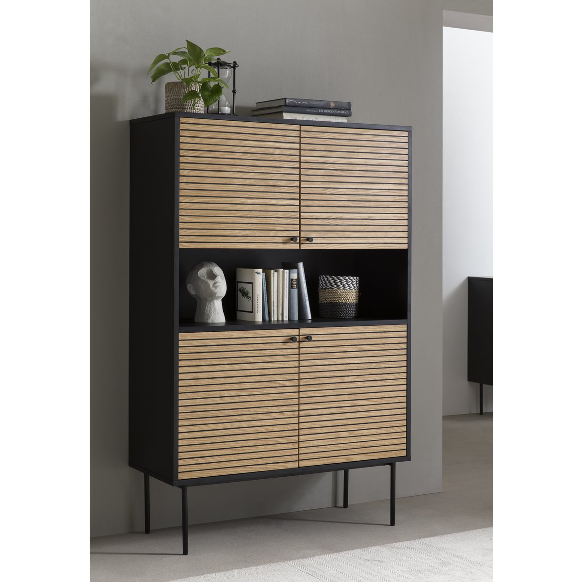 Dressoir eikenfineer zwart 100x40x155 cm
