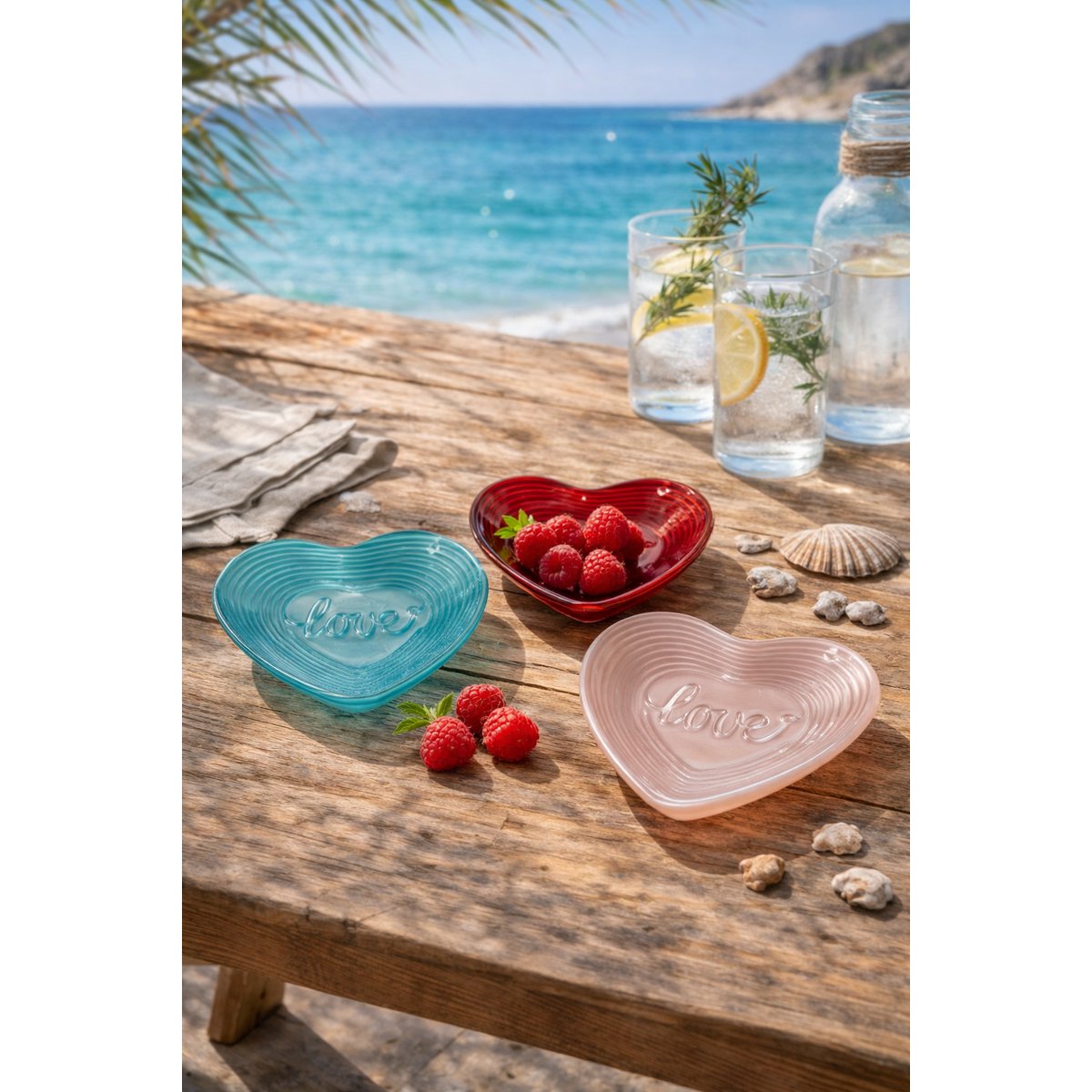 Turquoise heart-shaped dish 14x13x2cm