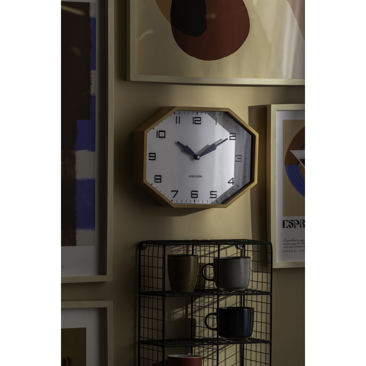 Wandklok achthoek 32 cm geel