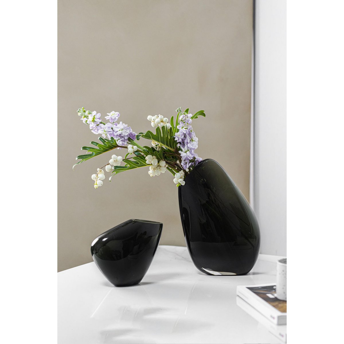 Vaas amberkleurig handgeblazen glas 16 cm