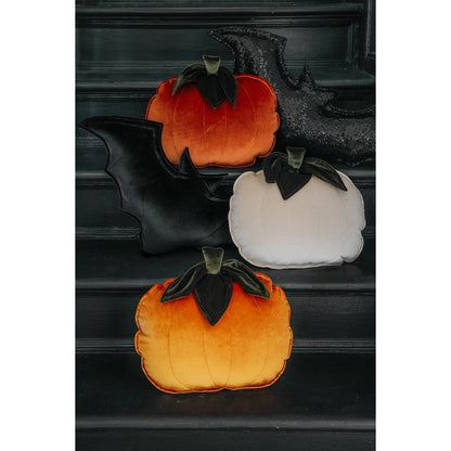 Halloween vleermuiskussen vleermuis "Mrs. Boo's" Halloween interieur, zwart kussen voor kinderkamer, Halloween woondecoratie, pailletten vleermuiskussen