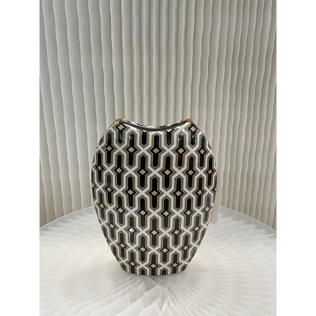 Vaas 26x20 cm porselein keramiek zwart goud wit