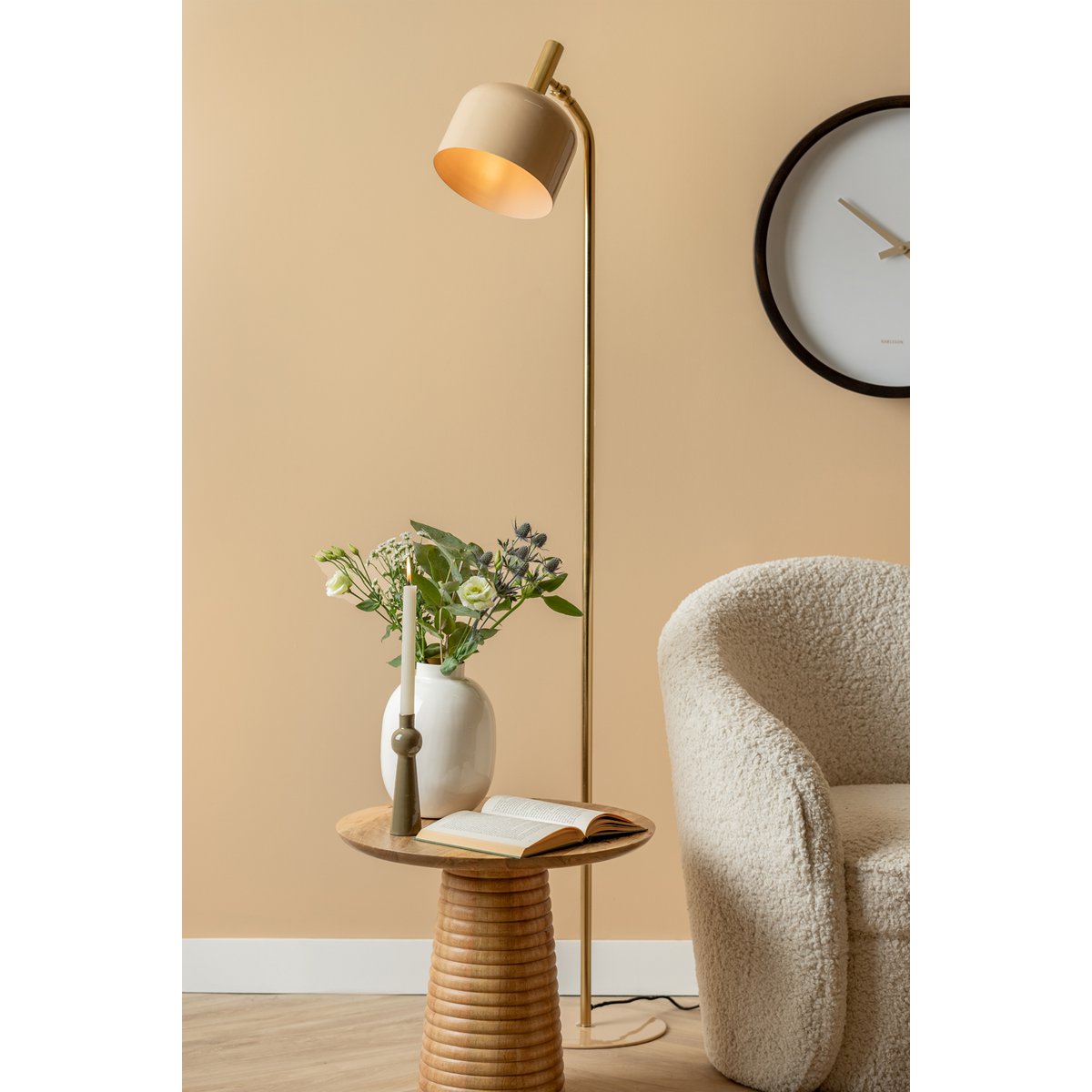 Floor lamp smart