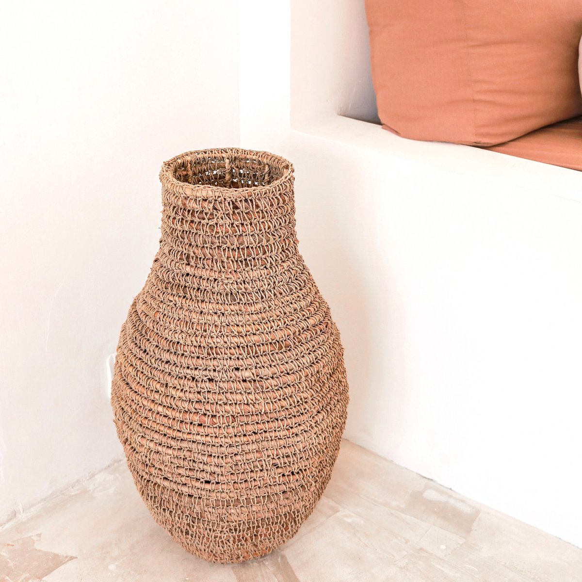 Vaas 56x30 cm bananenvezels raffia handgemaakt