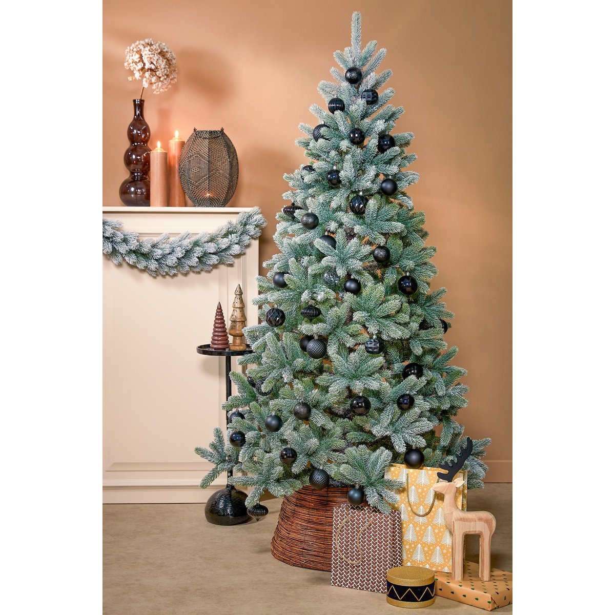 Kunstkerstboom Nagoya H150 cm Ø91 cm groen frosted