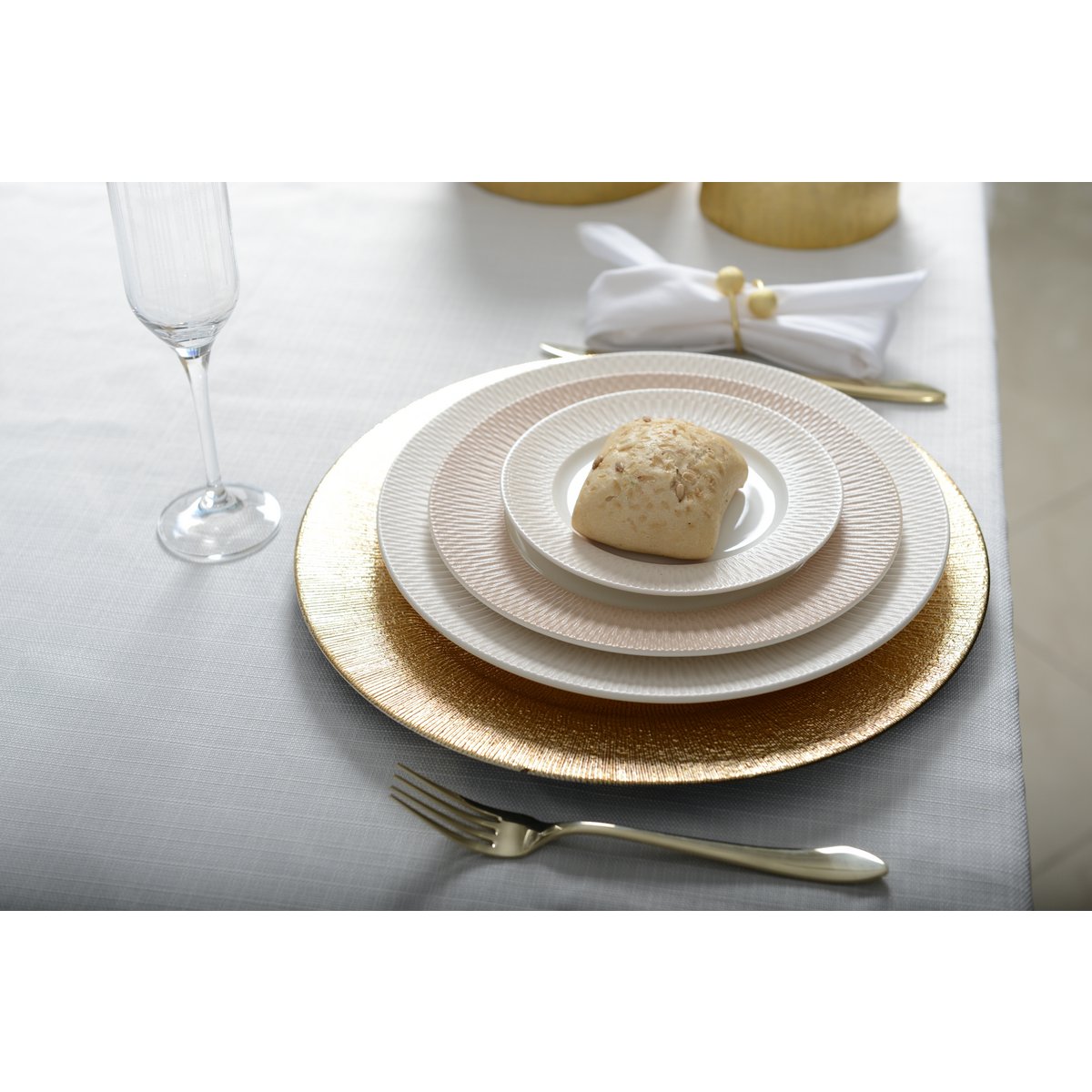 Bord 31x31 cm goud plastic