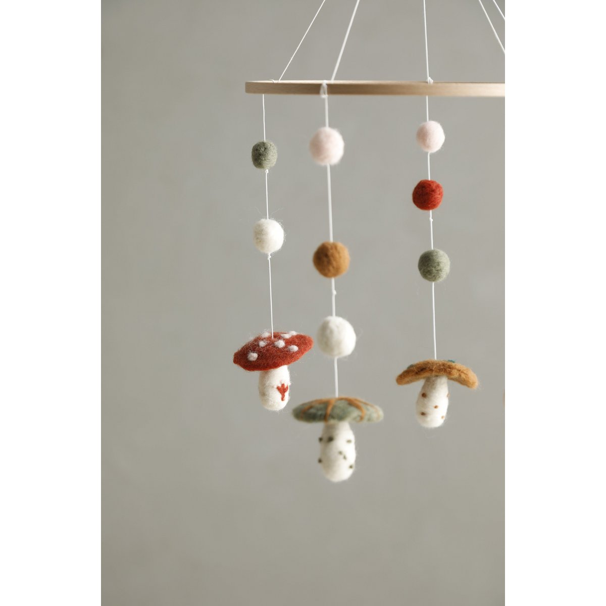 Babymobiel wolvilt paddenstoelen 20.5 cm
