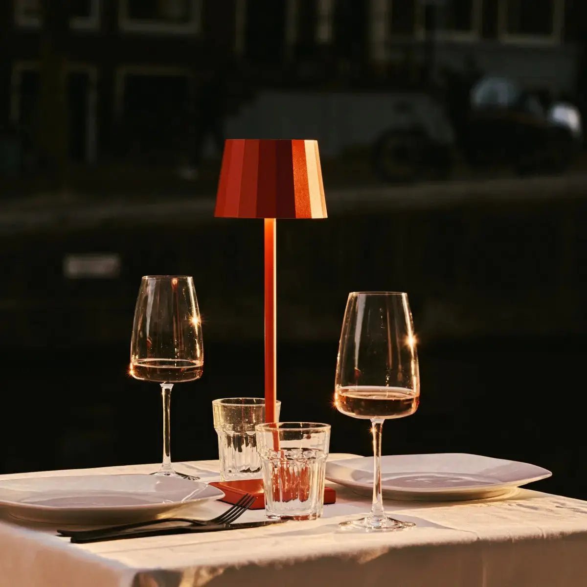 Tafellamp oranje metaalijzer draadloos dimbaar 38 cm