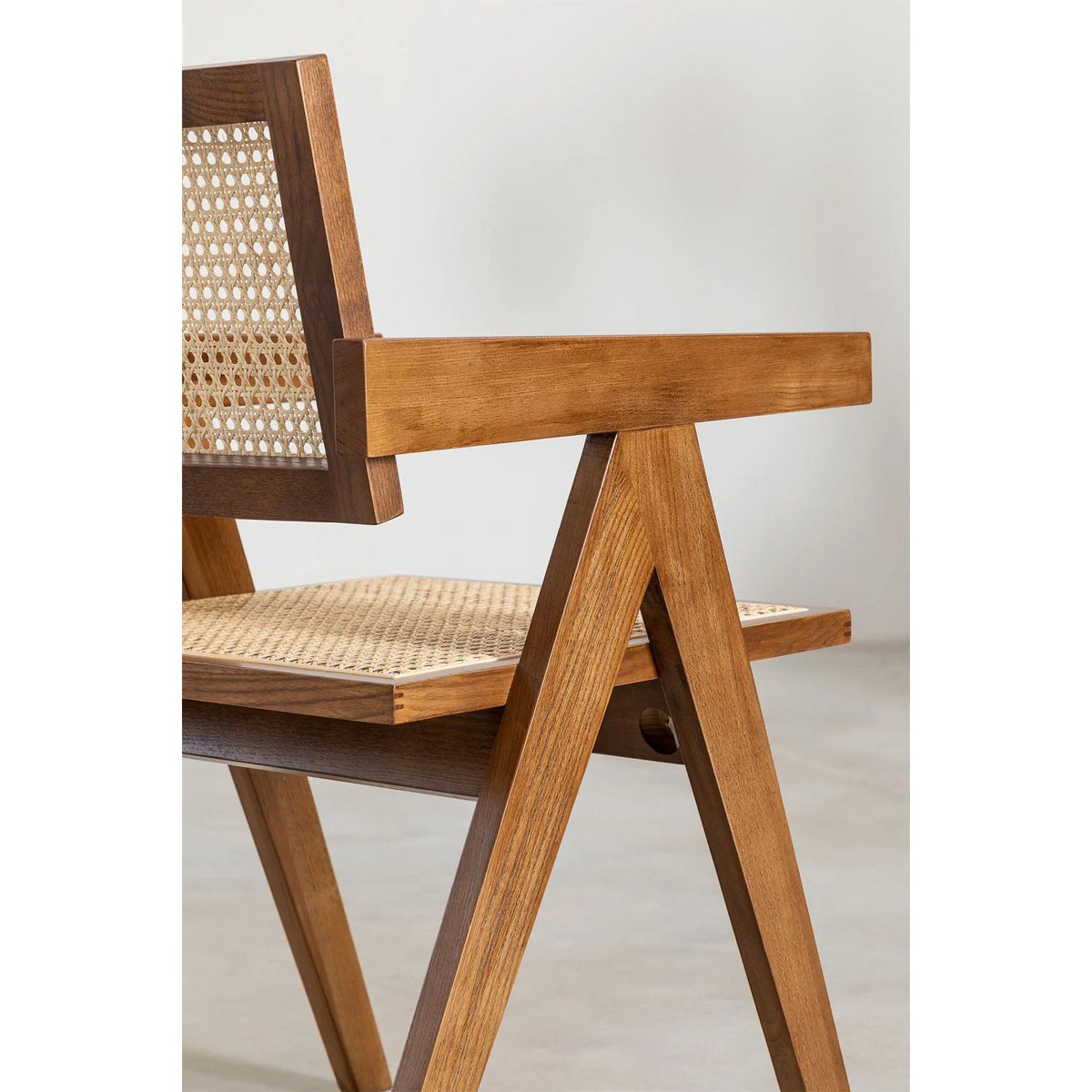 Stoel Pierre Jeanneret Hout en Rotan Hoge Kwaliteit