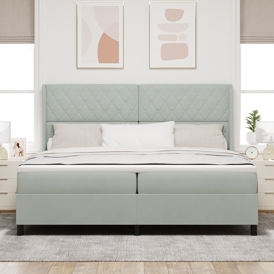 Boxspringbed met matras en LED fluweel lichtgrijs 200x200 cm