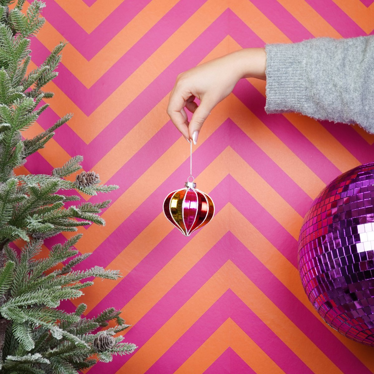 Kerstbal glas 8x8 cm meerkleurig