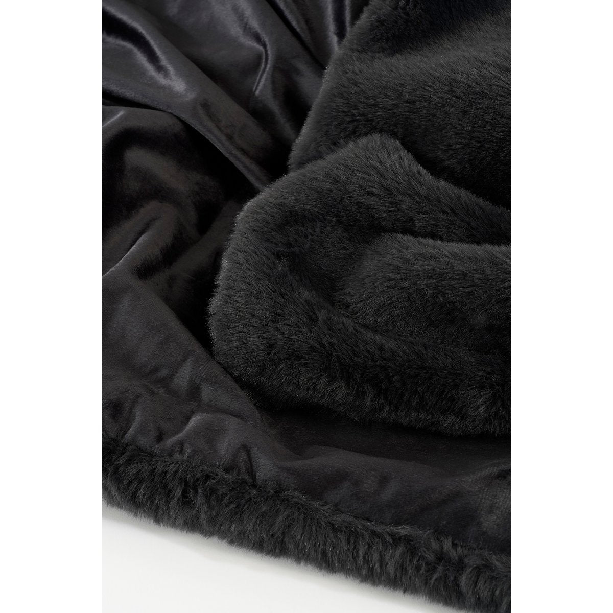 Bronte Fleece Deken Zwart L200 B150 cm Luxe Zacht Fluweel