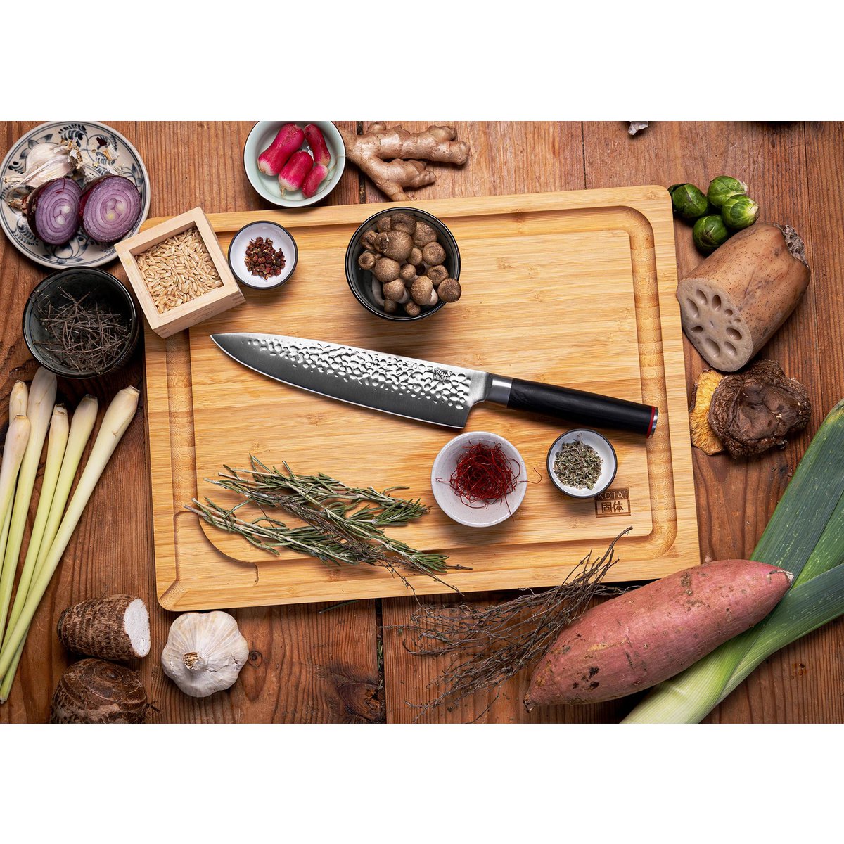 Messen- en Keukenaccessoireset - The BBQ Set Deluxe: Gyuto (koksmes) + vleesvork + aanzetstaal + bamboe snijplank