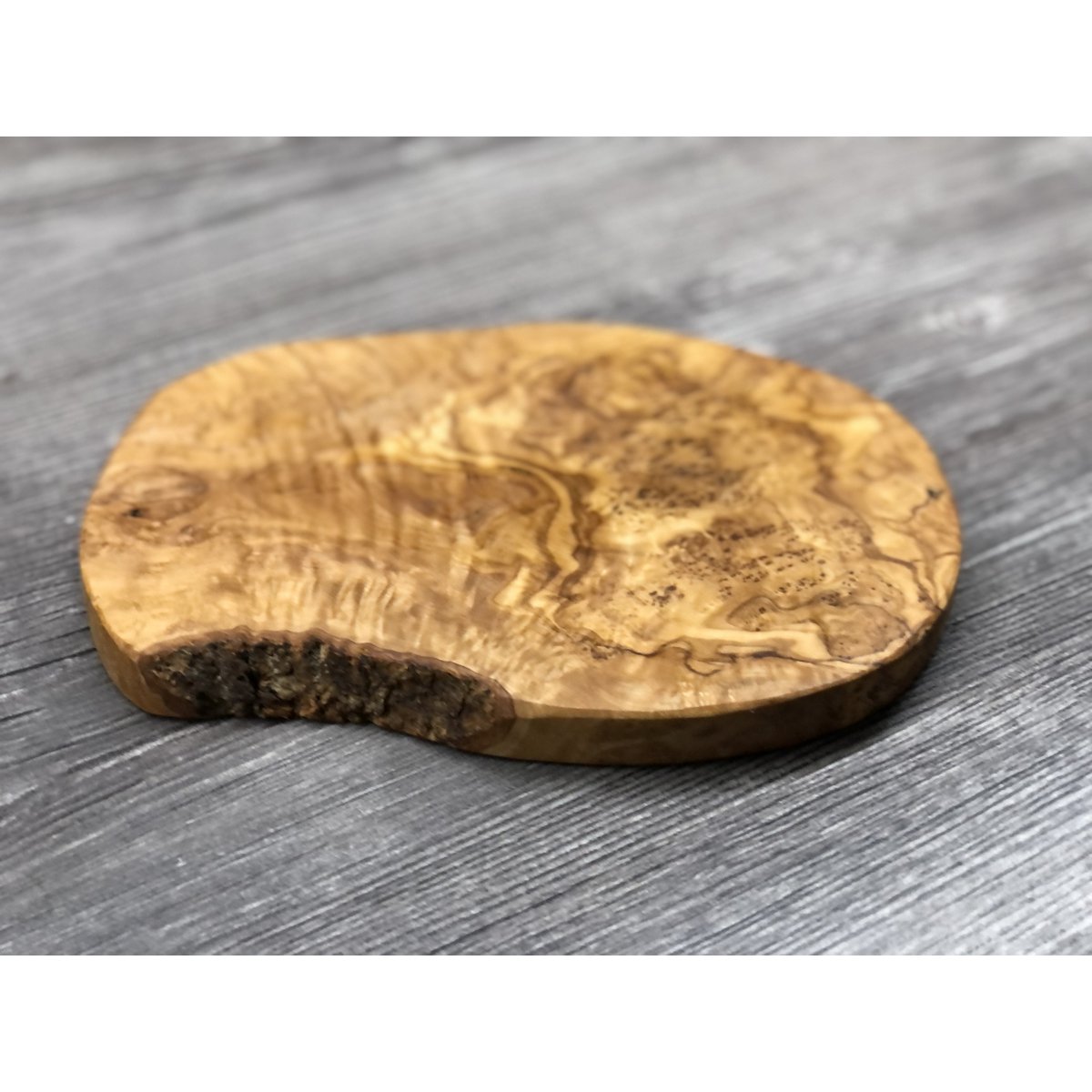 Snijplank olijfhout 23-25 cm