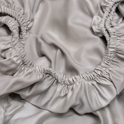 Hoeslaken TENCEL satijn taupe