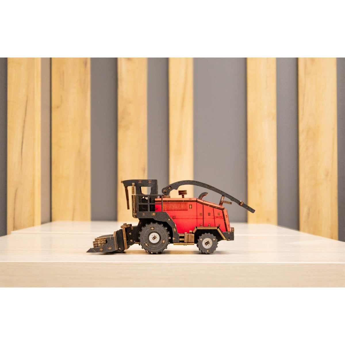Eco Wood Art (EWA) 3D Mechanische Houten Puzzel, Harvester Forage FS80, 4264, Rood, 27x15x12cm