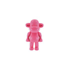 Beeldje aap 'de legende' roze 11x7x19 cm