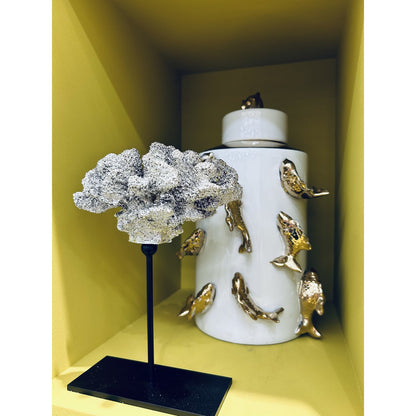 Koraaldecoratie met metalen standaard 23 cm champagne