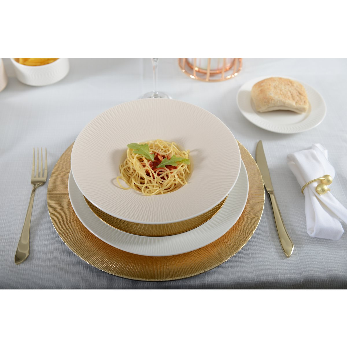 Bord 31x31 cm goud plastic