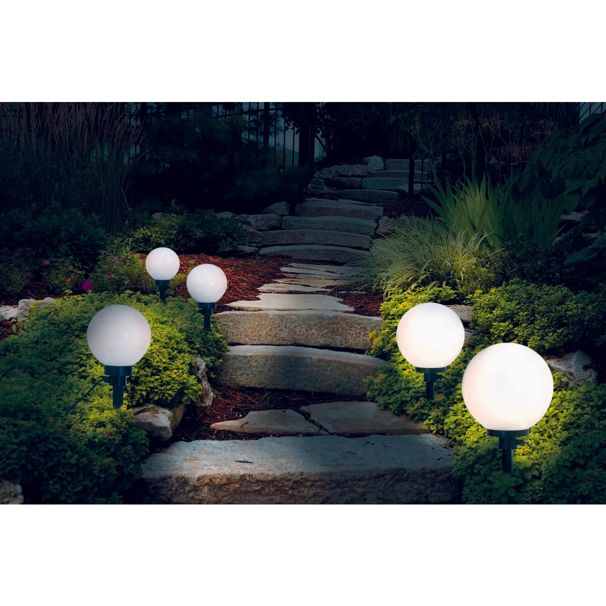 Outdoor Spittical Spit "Ball" D: 20 cm, for outdoor use, plastic ground spike, white, E27, - Garden lights