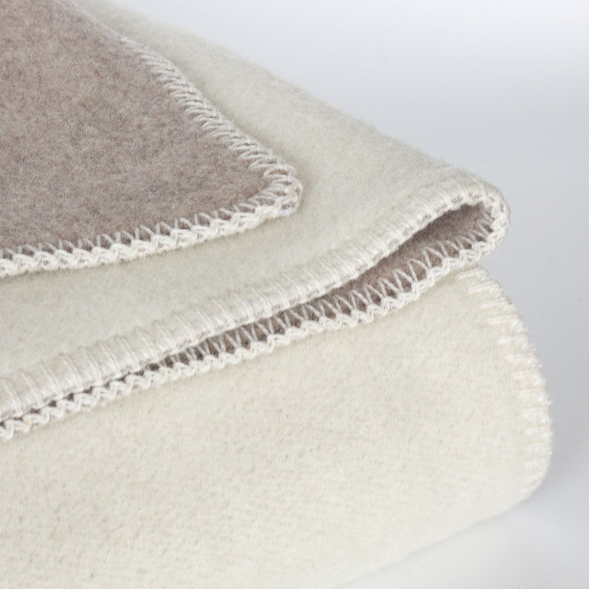Beddeken merinowol 80% wol 20% nylon