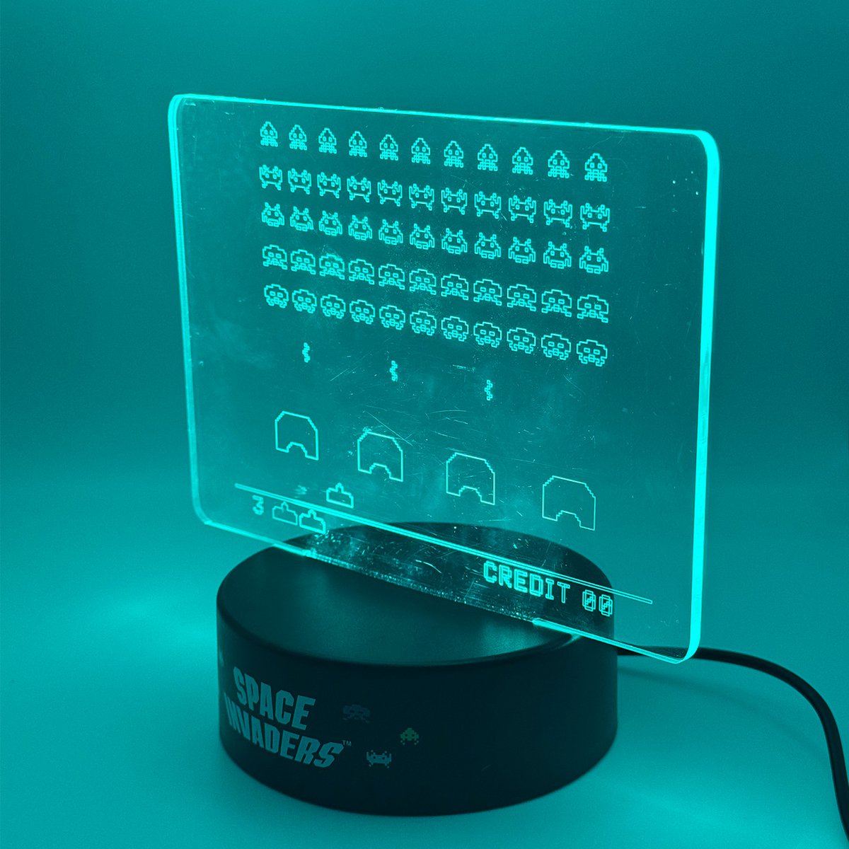Acryllamp Space Invaders 15.5x12.5x4.8 cm LED kleurwissel