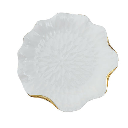 Flat plate in white porcelain with gold rim