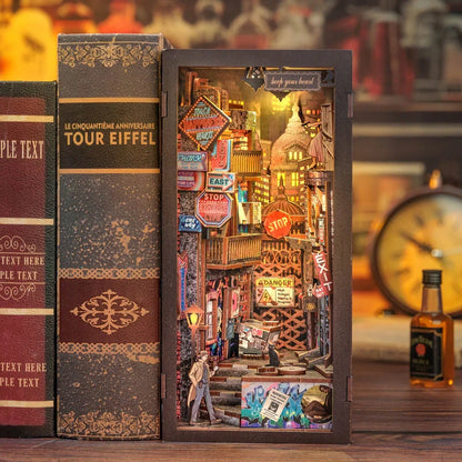 Booknook The Long Goodbye 18x11x23cm berkenhout