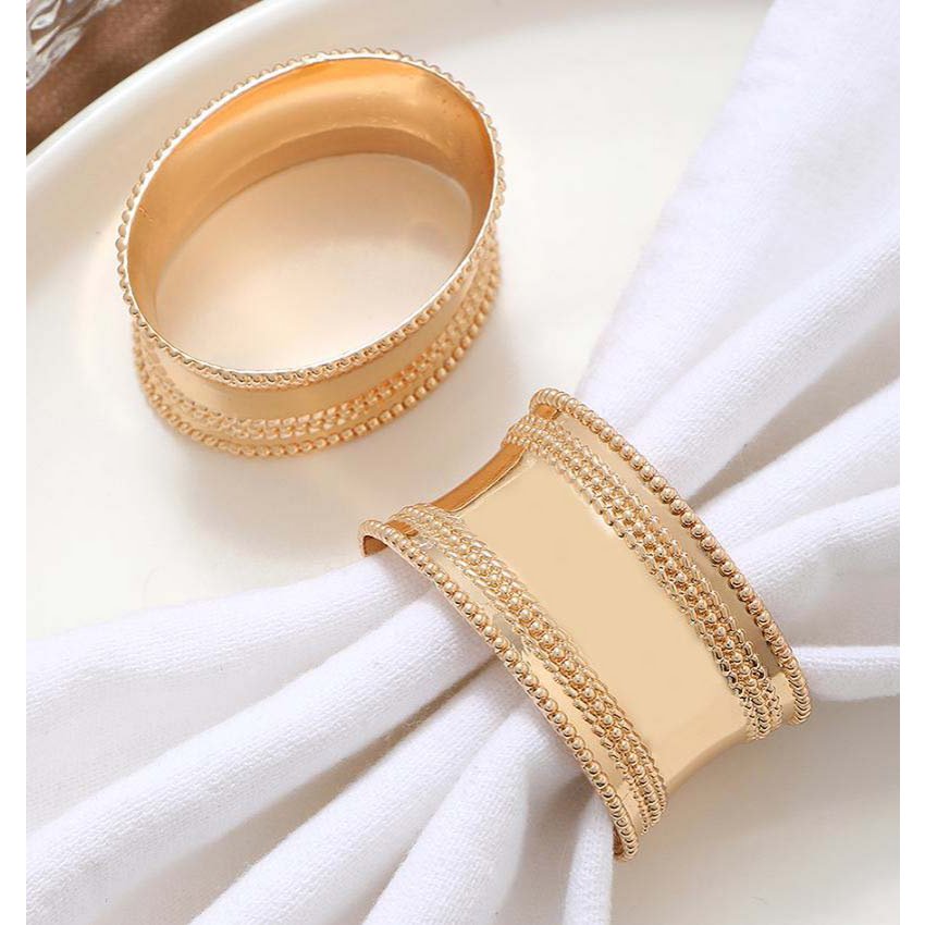 Set of 4 round golden towels with rhinestones